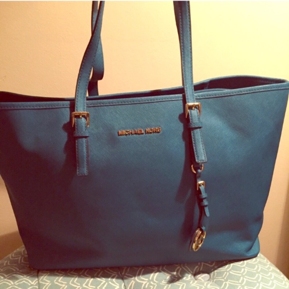 MK Jetset Tote w/laptop sleeve